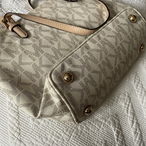 Michae Kors white logo handbag & wallet bundle - Picture 11 of 13